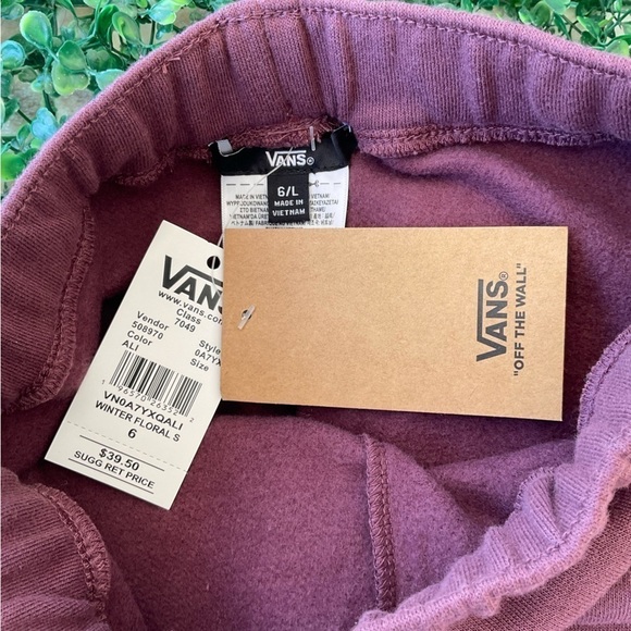 VANS KIDS WINTER FLORAL SWEATPANT - Picture 7 of 7